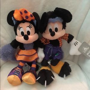 Disney plush Mickie and Minnie Halloween